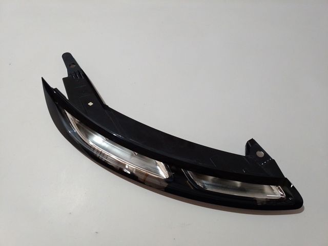 Luz diurna derecha Peugeot/Citroen 9800910680