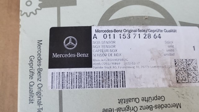 Sensor de óxidos de nitrógeno NOx A011153712864 Mercedes