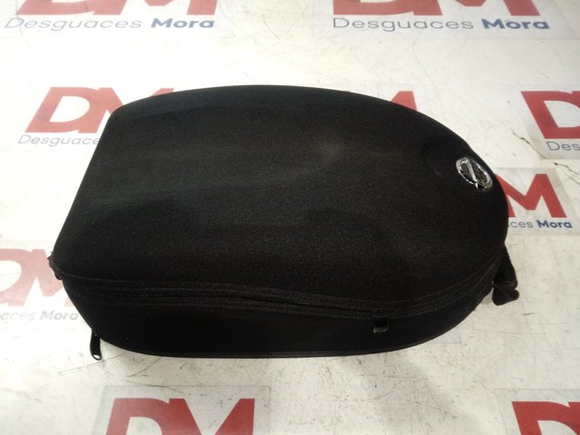 Apoyabrazos de la consola central Nissan/Infiniti KE93000100 precio, desde 60,45 EUR