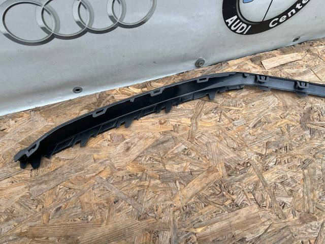 4M0853245T94 VAG Moldura de parachoques delantero