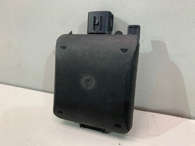 32286570 Volvo Sensor de ángulo muerto trasero