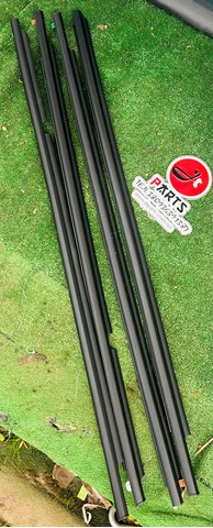 Moldura De Cristal De La Ventana De La Puerta Trasera Derecha TOYOTA 7573042031