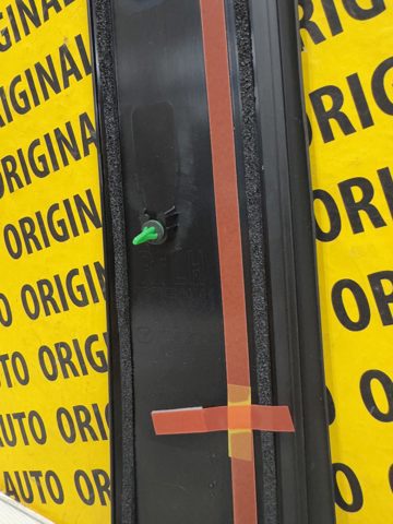 Moldura vertical de puerta trasera izquierda Mazda KB7W50M40B precio, desde 40,27 EUR