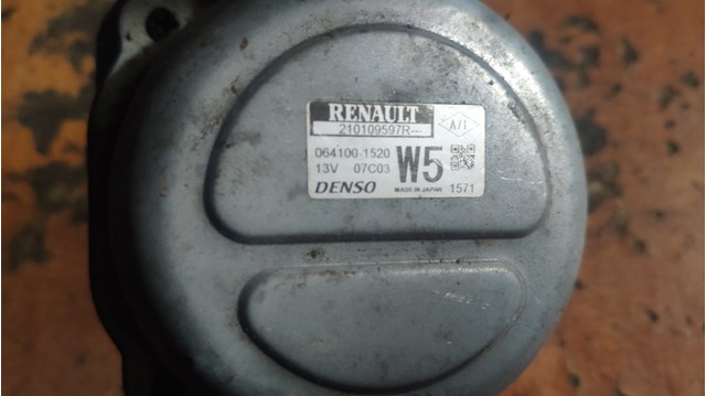 Comprar 210109597R Renault (RVI) Bomba de agua eléctrica auxiliar