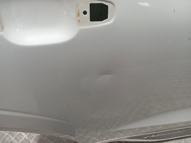 Puerta trasera derecha Volvo 32399082 precio, desde 1199,35 EUR