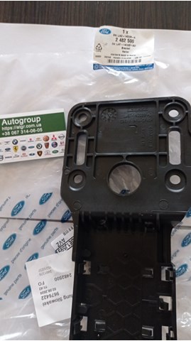 2482500 Ford 