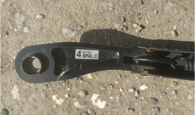 Brazo del limpiaparabrisas lavado de parabrisas para Mazda 3  BK