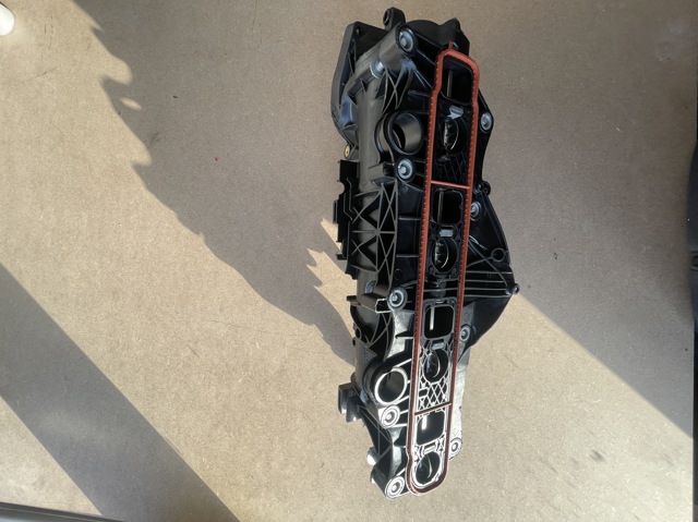 Múltiple de admisión Mercedes A6540903500