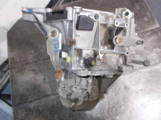 20CH59 Peugeot/Citroen Transimisión manual