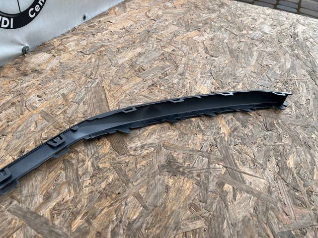Comprar 4M0853245T94 VAG Moldura de parachoques delantero