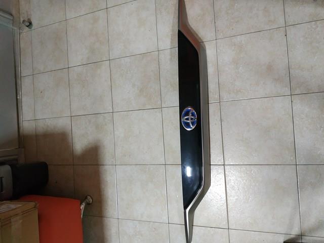 Comprar 7680142240 Toyota Moldura de tapa de maletero