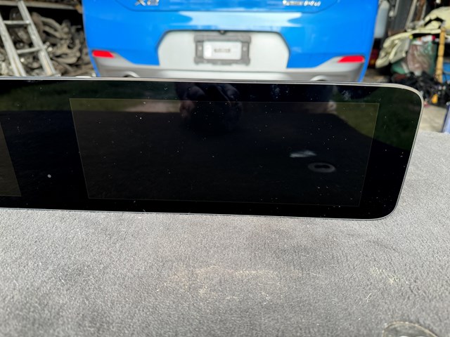 Display Mercedes A2479001517