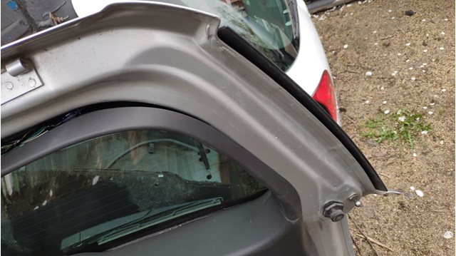 Puerta de maletero Opel Astra H