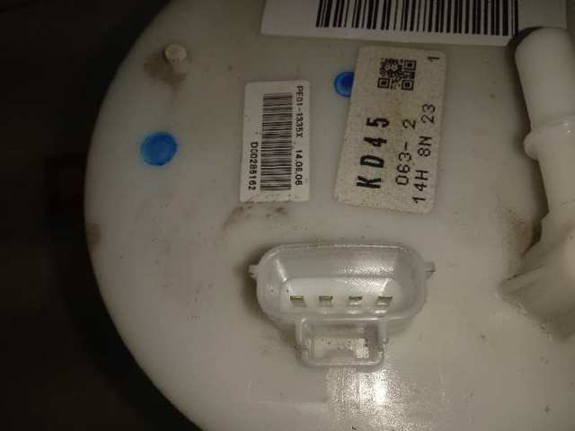 PE011335X Mazda Módulo de alimentación de combustible