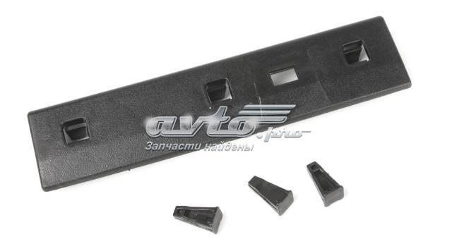 Moldura de puerta trasera izquierda SOLGY 303015