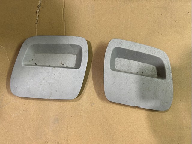 Tapa del enganche de remolcado delantera 511804555R Renault (RVI)