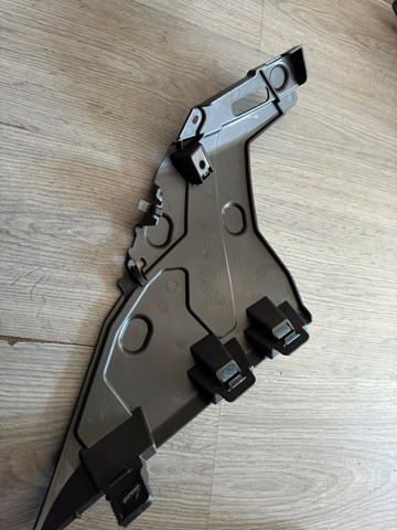 51117337092 BMW Soporte delantero de guardabarros delantero derecho