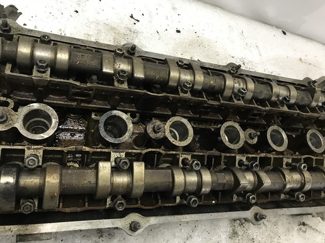 1436793 BMW Cabeza del motor