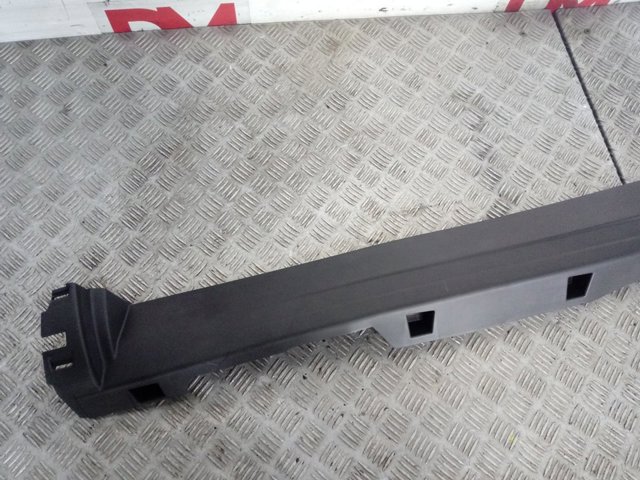 Moldura exterior izquierda del umbral Land Rover LR058524 precio, desde 135,04 EUR
