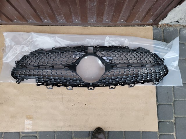 Comprar Parrilla Mercedes CLS  C257