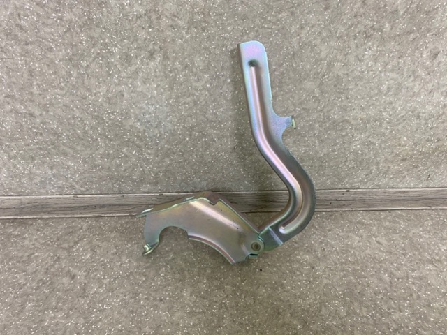 654006RA0A Nissan/Infiniti Bisagra de capot derecha