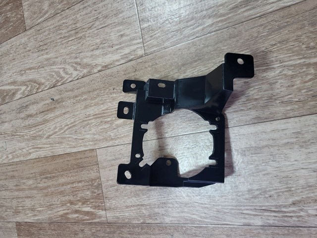 269155NA0A Nissan/Infiniti Soporte de fijación de faro antiniebla izquierdo