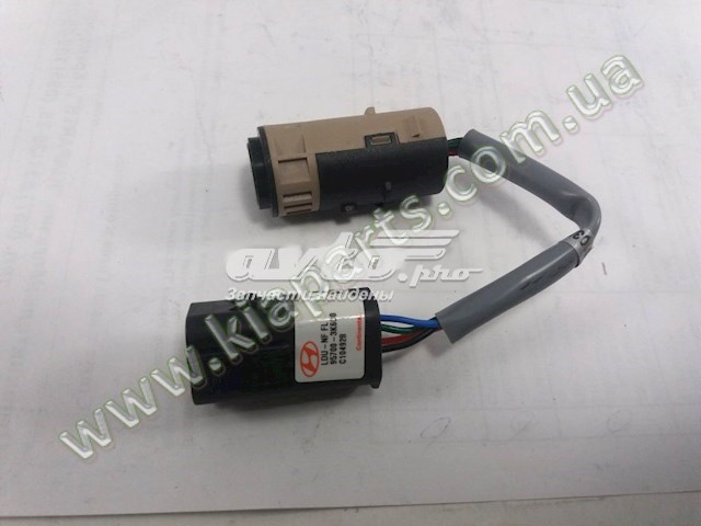 957003K600 Hyundai/Kia Sensor alarma de estacionamiento trasero 