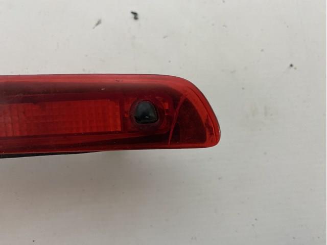 26590JD00A Nissan lampara de luz de freno adicional