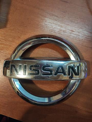 62890JD000 Nissan emblema de capó