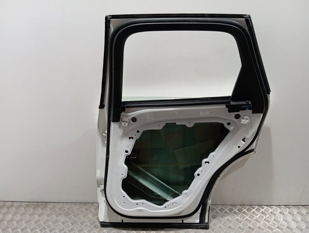 Puerta trasera derecha Volvo 32399082