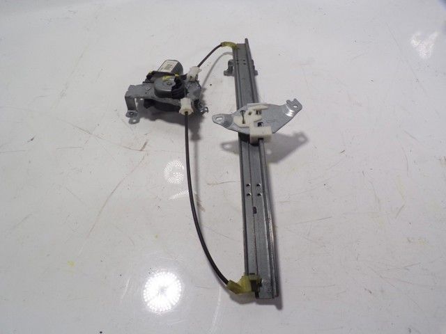 Comprar 400927C Nissan/Infiniti Motor del elevalunas de la puerta trasera izquierda