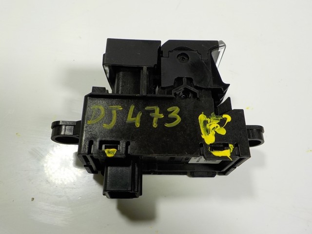 Interruptor del freno de estacionamiento electromecánico BDGF66EP0A Mazda