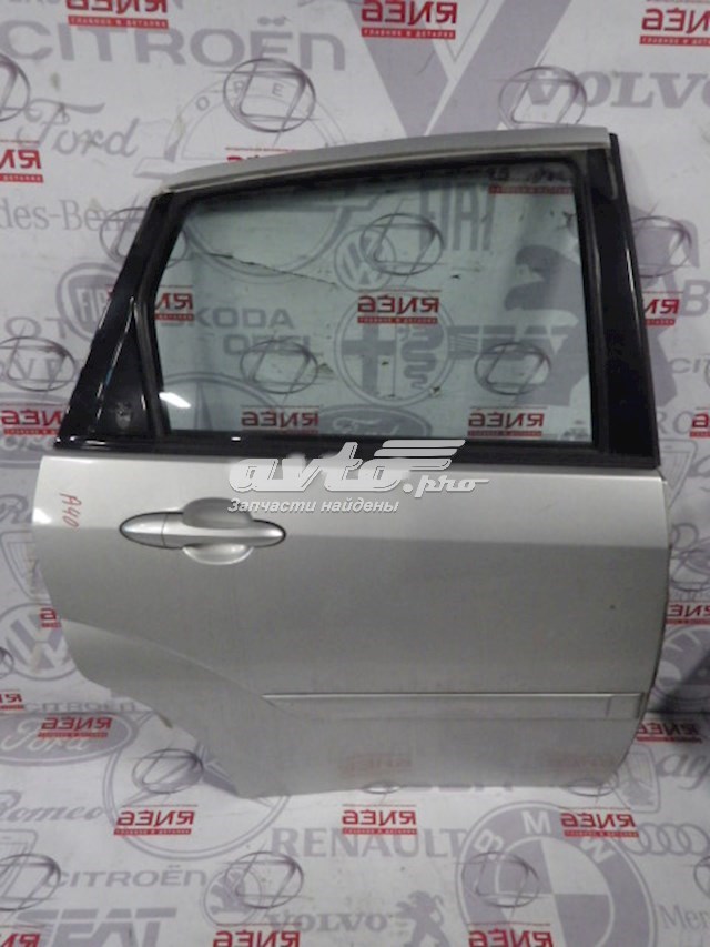 1372678 Ford puerta trasera derecha