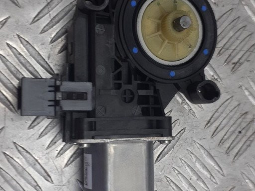 561959811CZ02 VAG motor eléctrico, elevalunas, puerta trasera izquierda