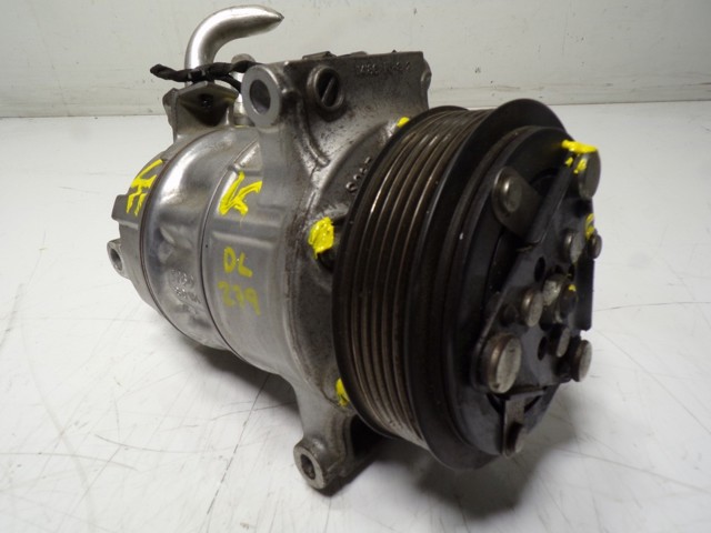 Compresor de aire acondicionado 926002410R Renault (RVI)