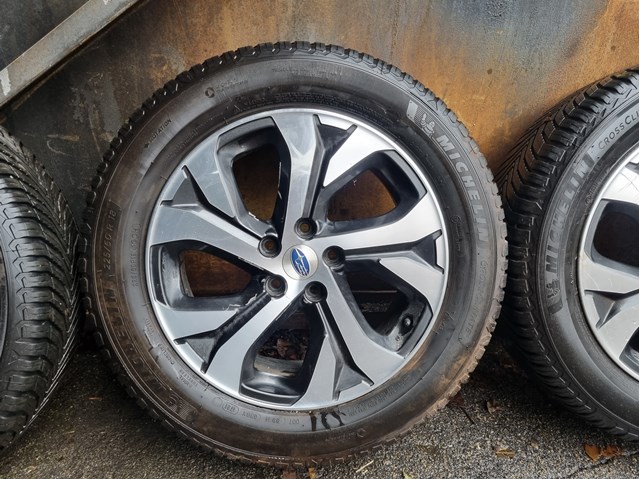 Comprar 28111AN06A Subaru Aros de rueda
