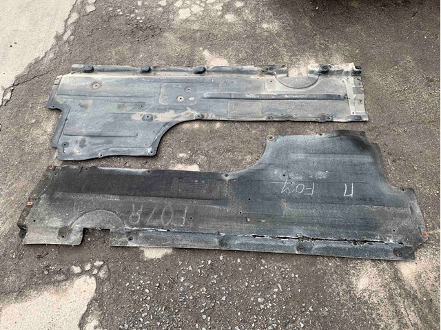 Comprar 51757193498 BMW Protector de bajos delantero derecho