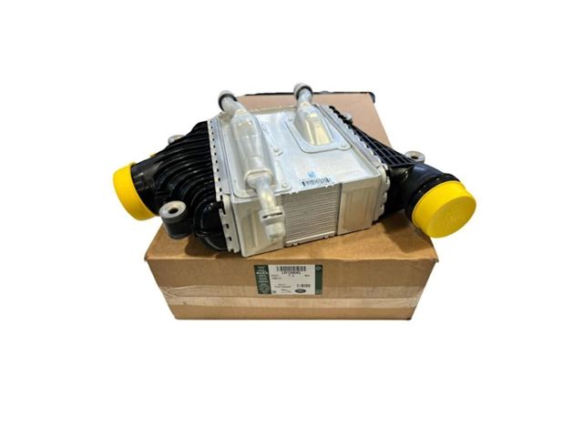 Radiador de aire de admisión Land Rover LR139043 precio, desde 239,58 EUR