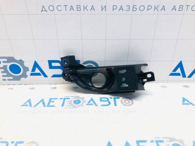 Soporte de parachoques delantero izquierdo KB8B50C22B Mazda