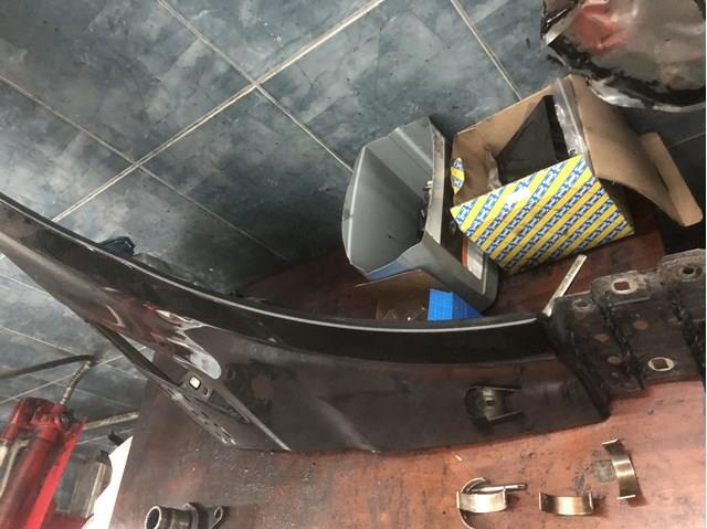 LR061823 Land Rover Aleta delantera