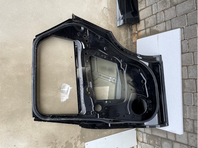 Puerta trasera derecha LR091719 Land Rover