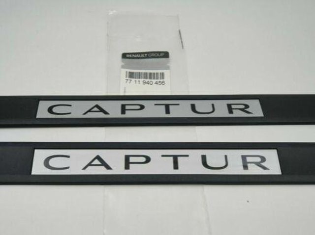 7711940456 Renault (RVI) Juego de molduras interiores delanteras de umbral de puerta