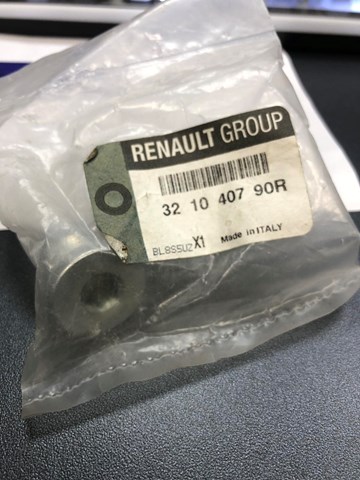 321040790R Renault (RVI)