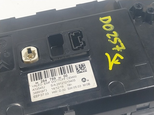 Pantalla multifuncion para Peugeot 2008 II 