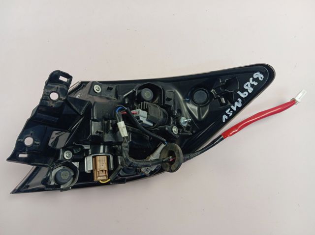 Piloto trasero exterior izquierdo Toyota 8156102C40 precio, desde 268,77 EUR