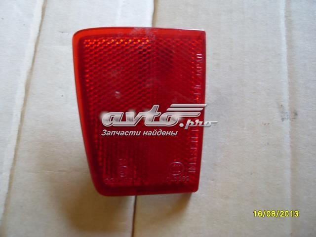 8355A032 Mitsubishi reflector, parachoques trasero, derecho