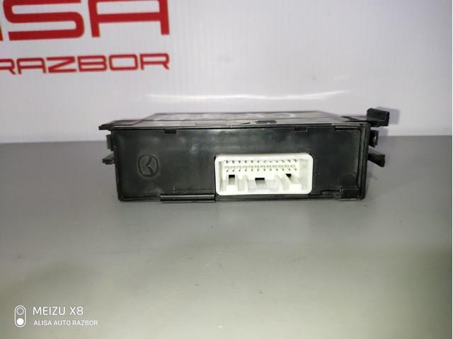 Comprar D09V675U0 Mazda Módulo de cierre centralizado