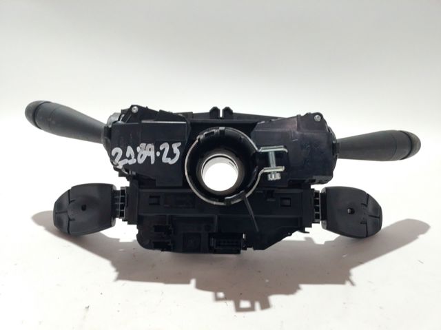 Conmutador derecho de la columna de dirección 98312609ZD Peugeot/Citroen