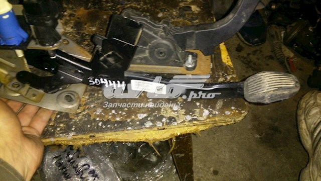 Pedal de freno FORD 1735358