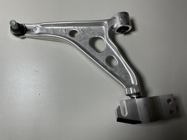 545015NA1A Nissan/Infiniti Brazo inferior izquierdo de la suspensión delantera